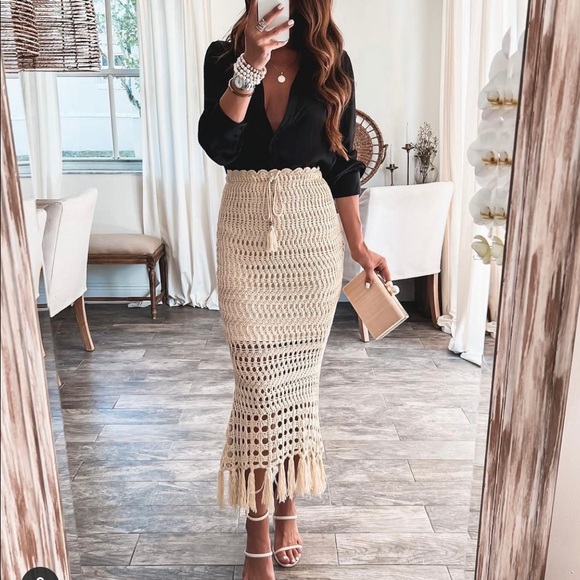 SOLD- Crochet Skirt And Crop Top SET - Picture 2 of 12